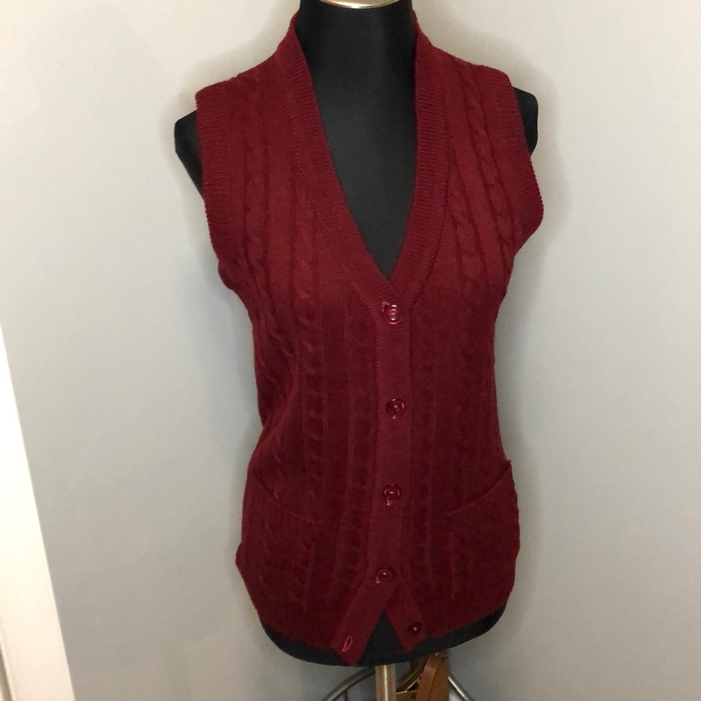 A&s Vintage Cable Sweater Vest